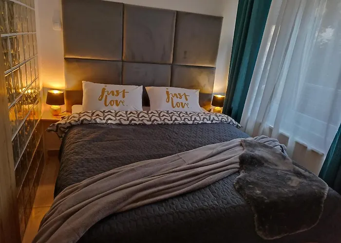 Apartment Close2Park ***