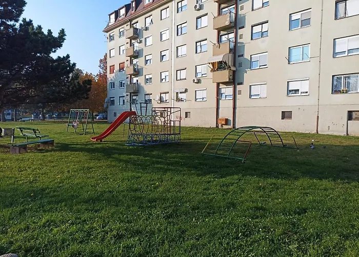 Apartment Close2Park ***