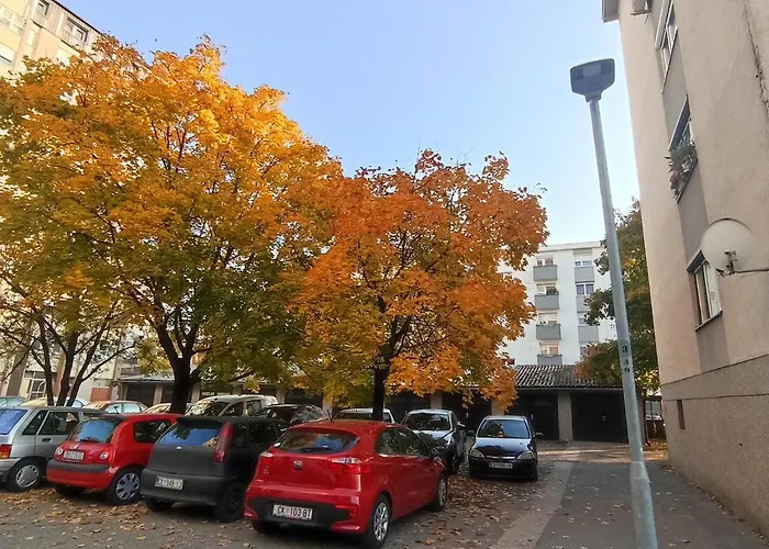 Apartment Close2Park ***